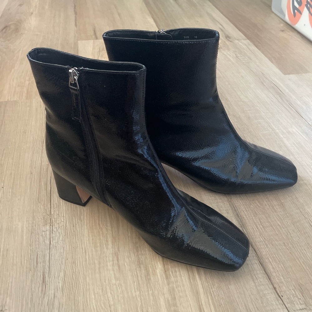 UO black heeled boot, womens size 10